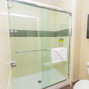 Queen Studio Suite
